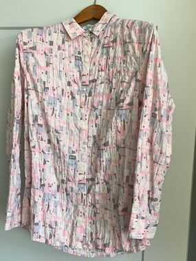 Light Pink Patterned Long-Sleeve Women’s Button-Up Blouse